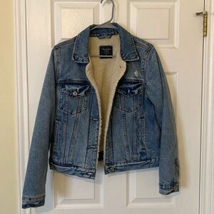 Abercrombie & Fitch - Sherpa Jean Jacket